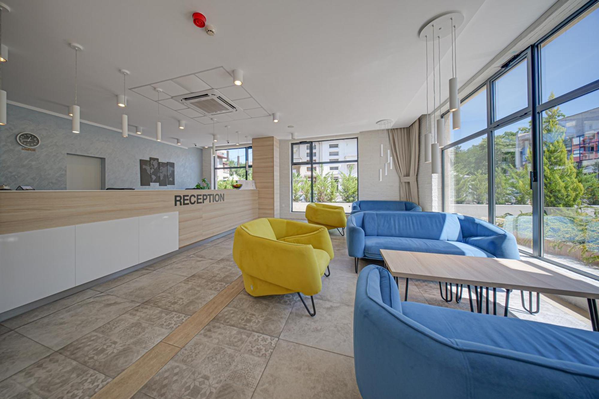 Cinema Hotel พรีมอร์สโก ภายนอก รูปภาพ